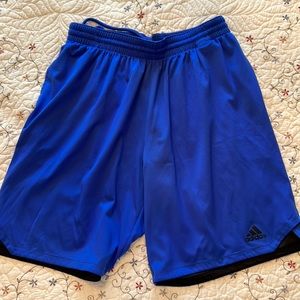 Mens Adidas athletic shorts with drawstring & pockets, L